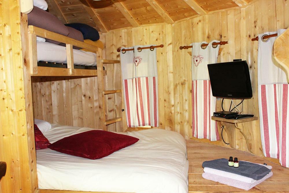 Domaine De Syam - Gites, Chambres D'Hotes & Cabanes Eksteriør bilde