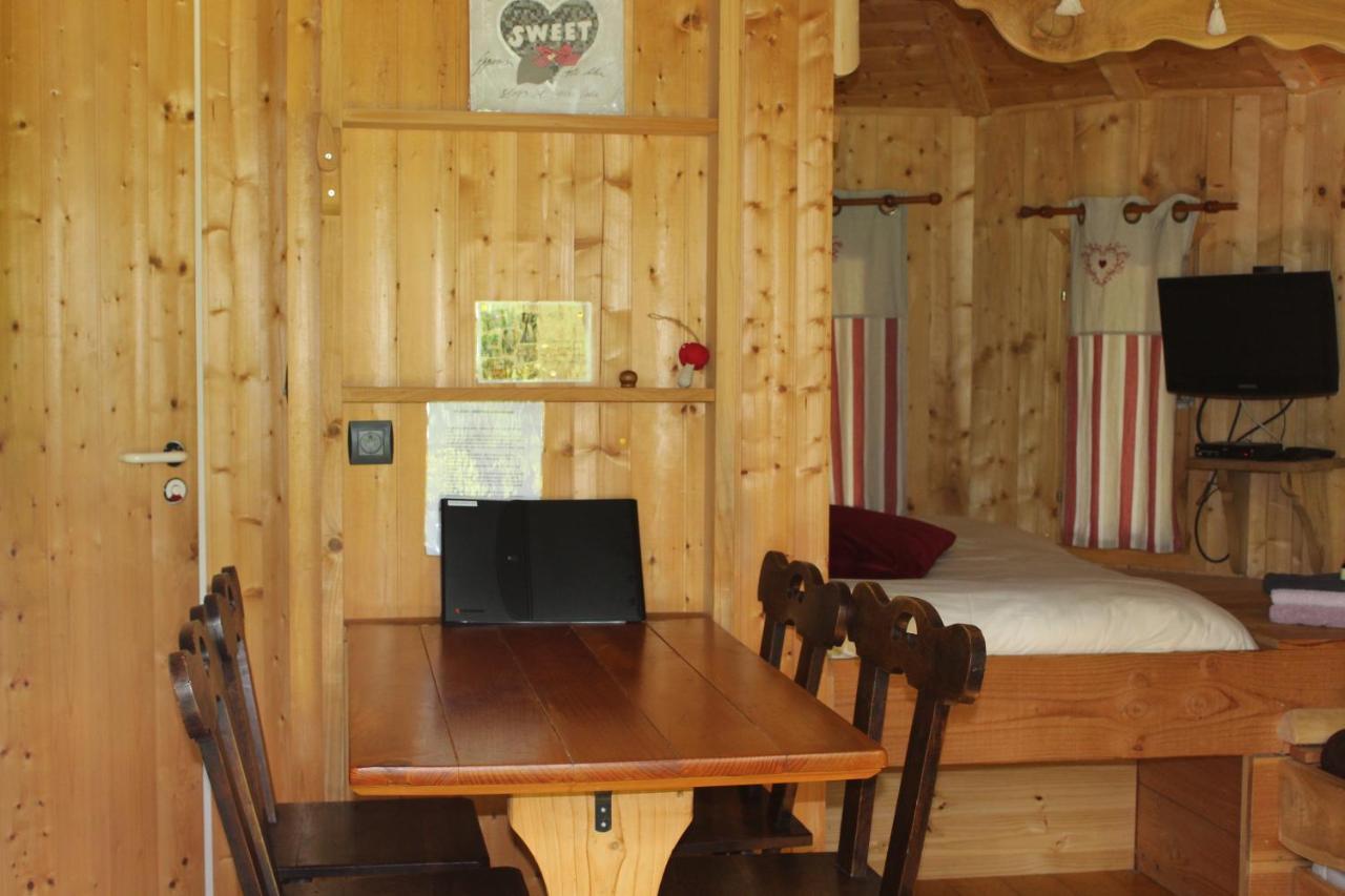 Domaine De Syam - Gites, Chambres D'Hotes & Cabanes Eksteriør bilde
